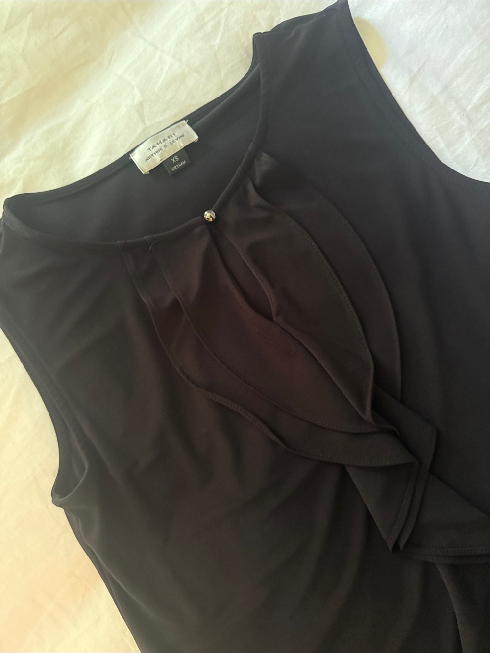 Tahari Keyhole Ruffle Tank - Picture 5 of 6